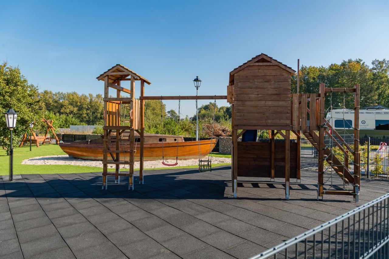 Ferienpark Harkebruegge Haus Juist Barssel  외부 사진