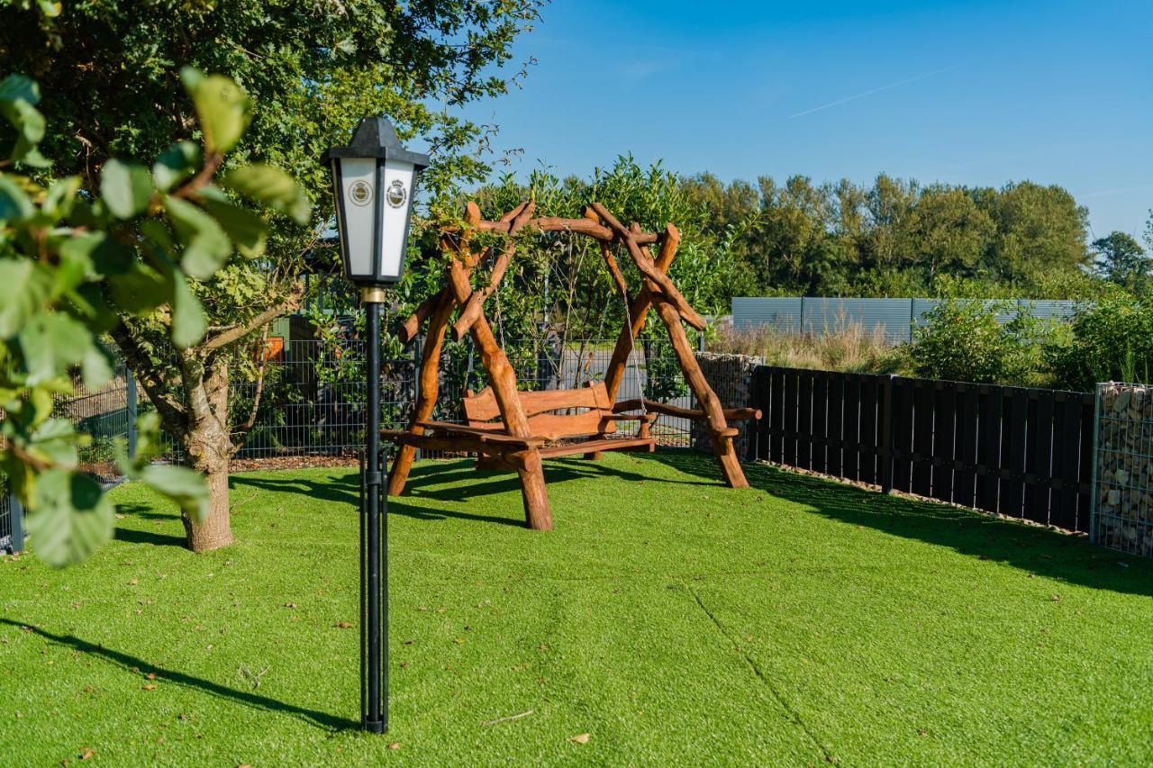 Ferienpark Harkebruegge Haus Juist Barssel  외부 사진